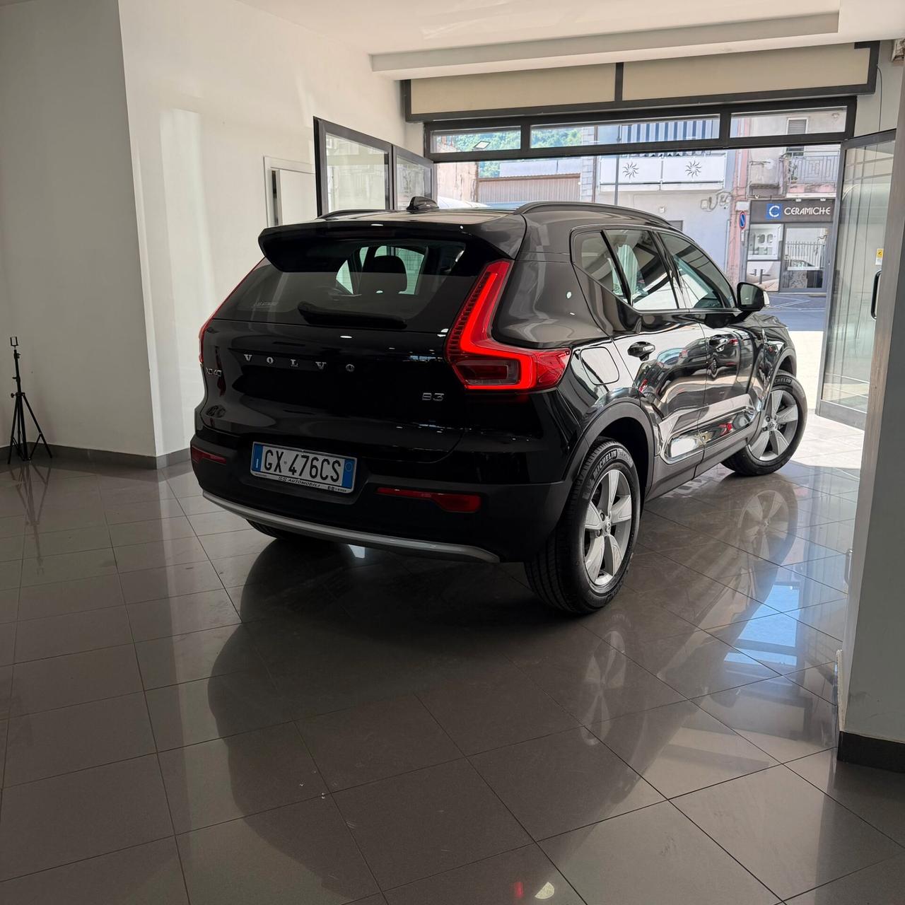 Volvo XC40 B3 automatico Core