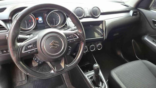 SUZUKI Swift 1.2 Hybrid Top