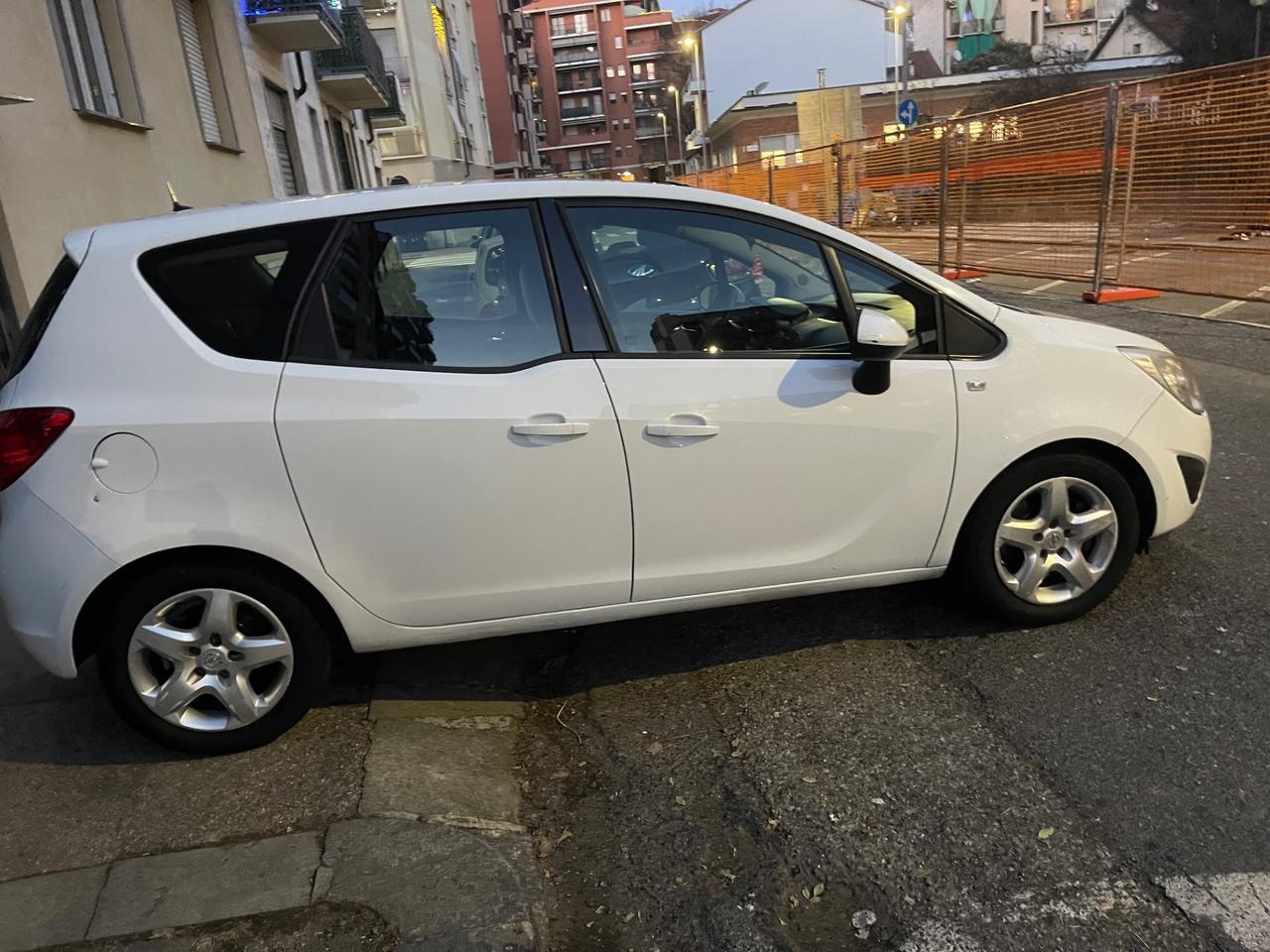 Opel Meriva 1.7 CDTI automatica