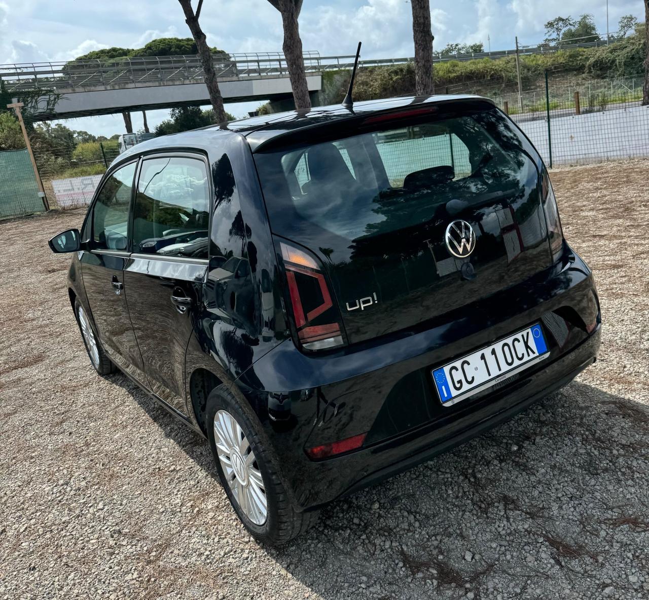 Volkswagen up! 1.0 5p. move BlueMotion Technology