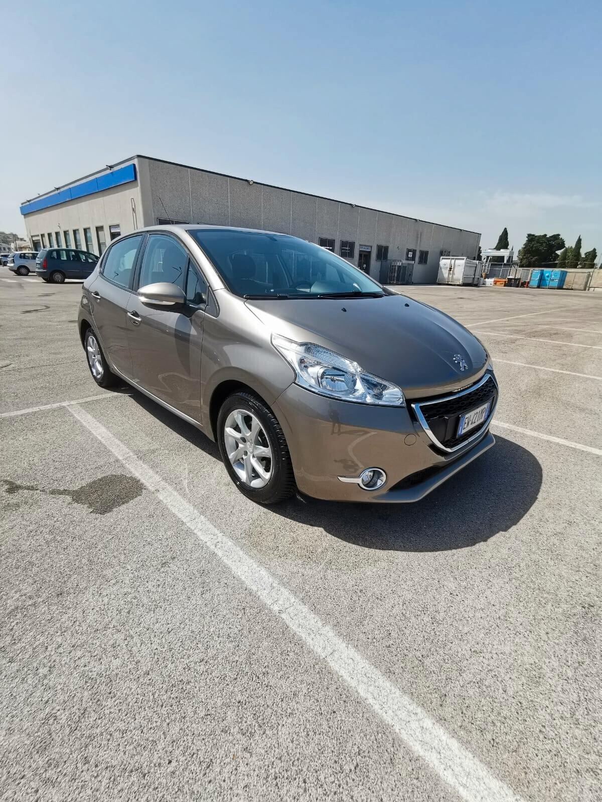 Peugeot 208 1.4 HDi 68 CV 5P. Active solo km.108000