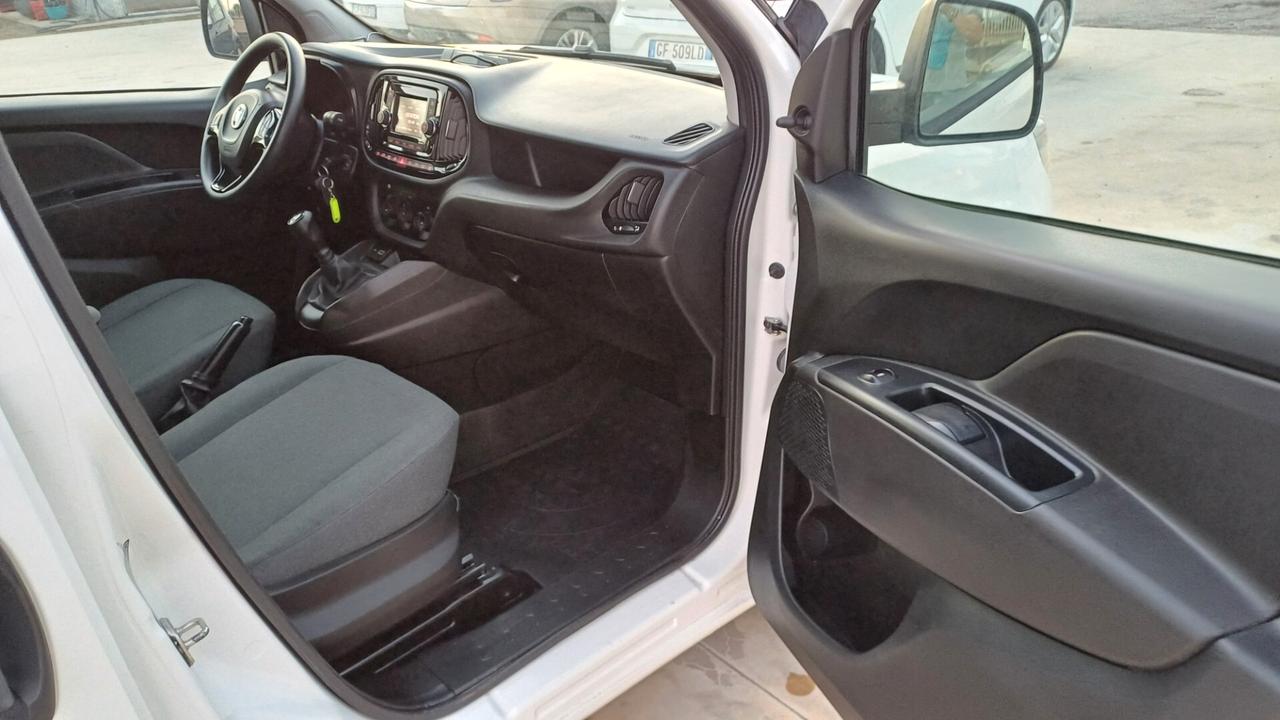 Fiat DOBLO 1.3 MULTIJET 2021 30MILA KM COME NUOVO TELECAMERA SENSORI RADIO