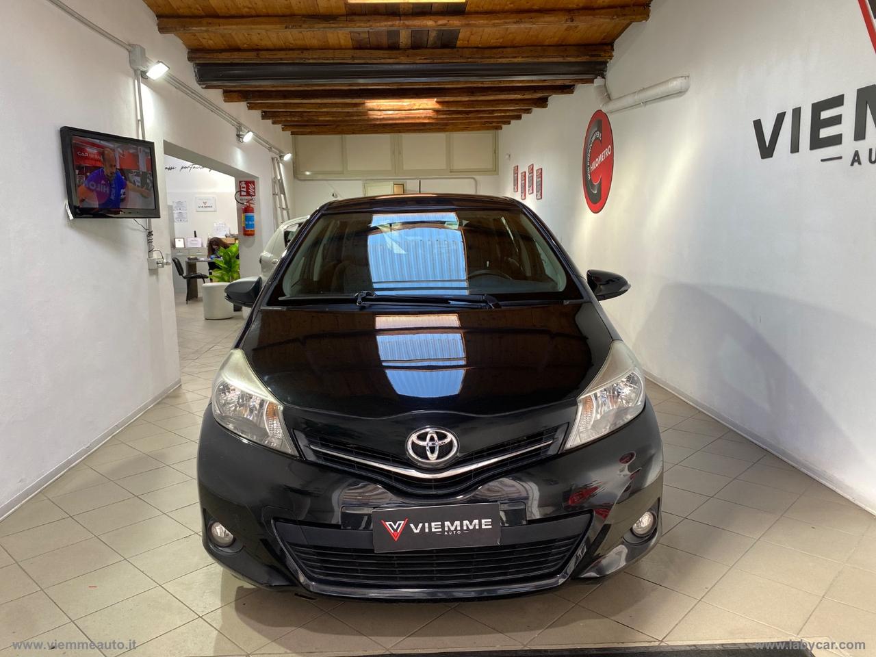 TOYOTA Yaris 1.4 D-4D 5p. Lounge