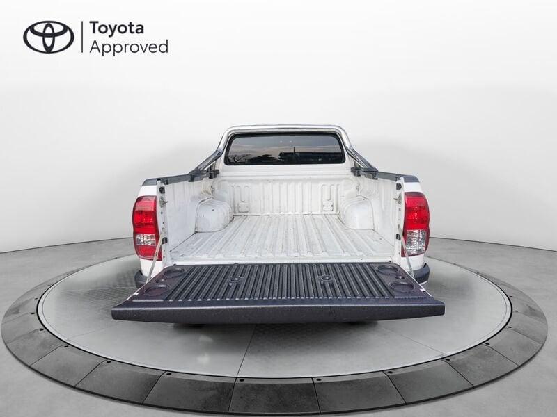 Toyota Hilux 2.4 D-4D 4WD 4 porte Double Cab Lounge