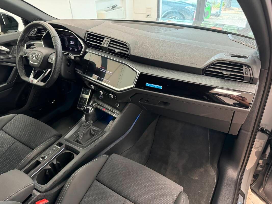 Audi Q3 Sportback Sportback 40TDI 200cv S Line-NARDO-Matrix-Dynamic