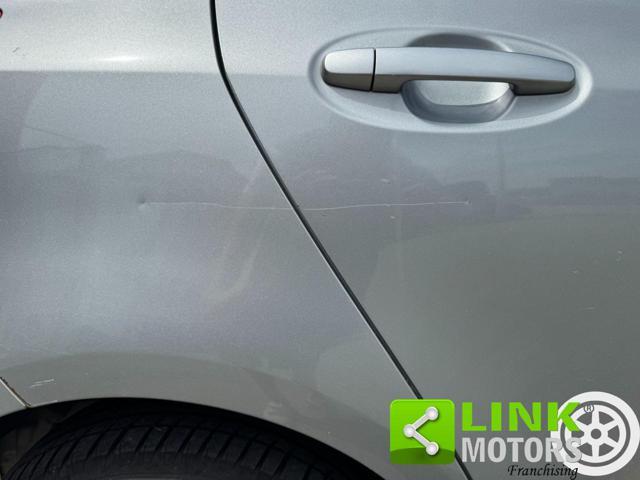 TOYOTA Yaris 1.3 5 porte