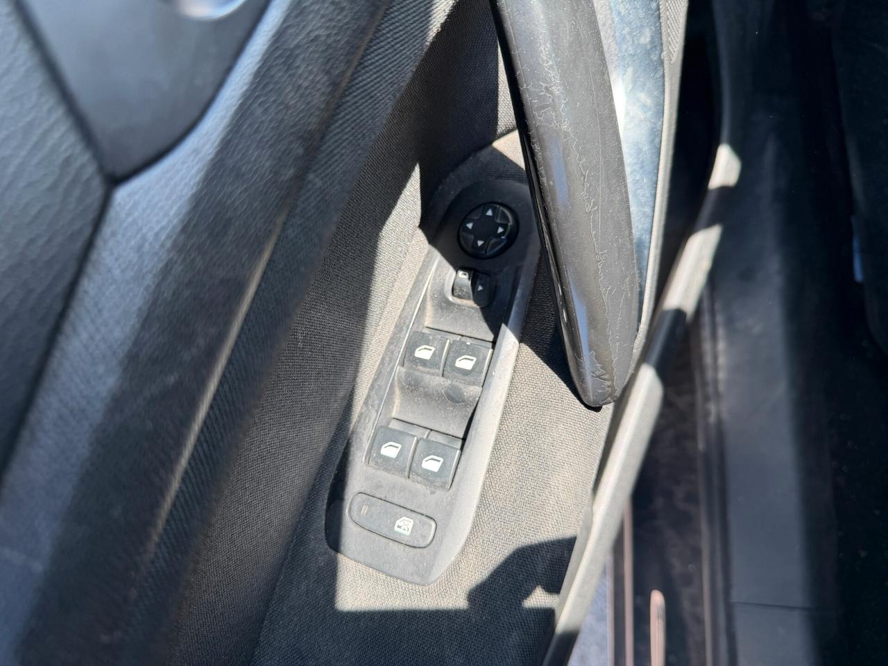 PEUGEOT 308 SW 2015 1.6 DIESEL 99 CV *SINISTRATA