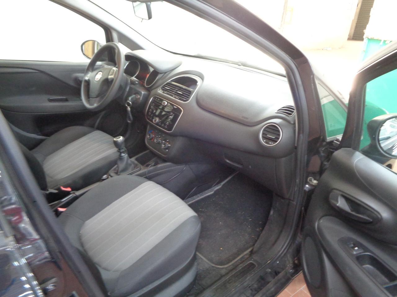 Fiat Punto 1.2 8V 5 porte Street