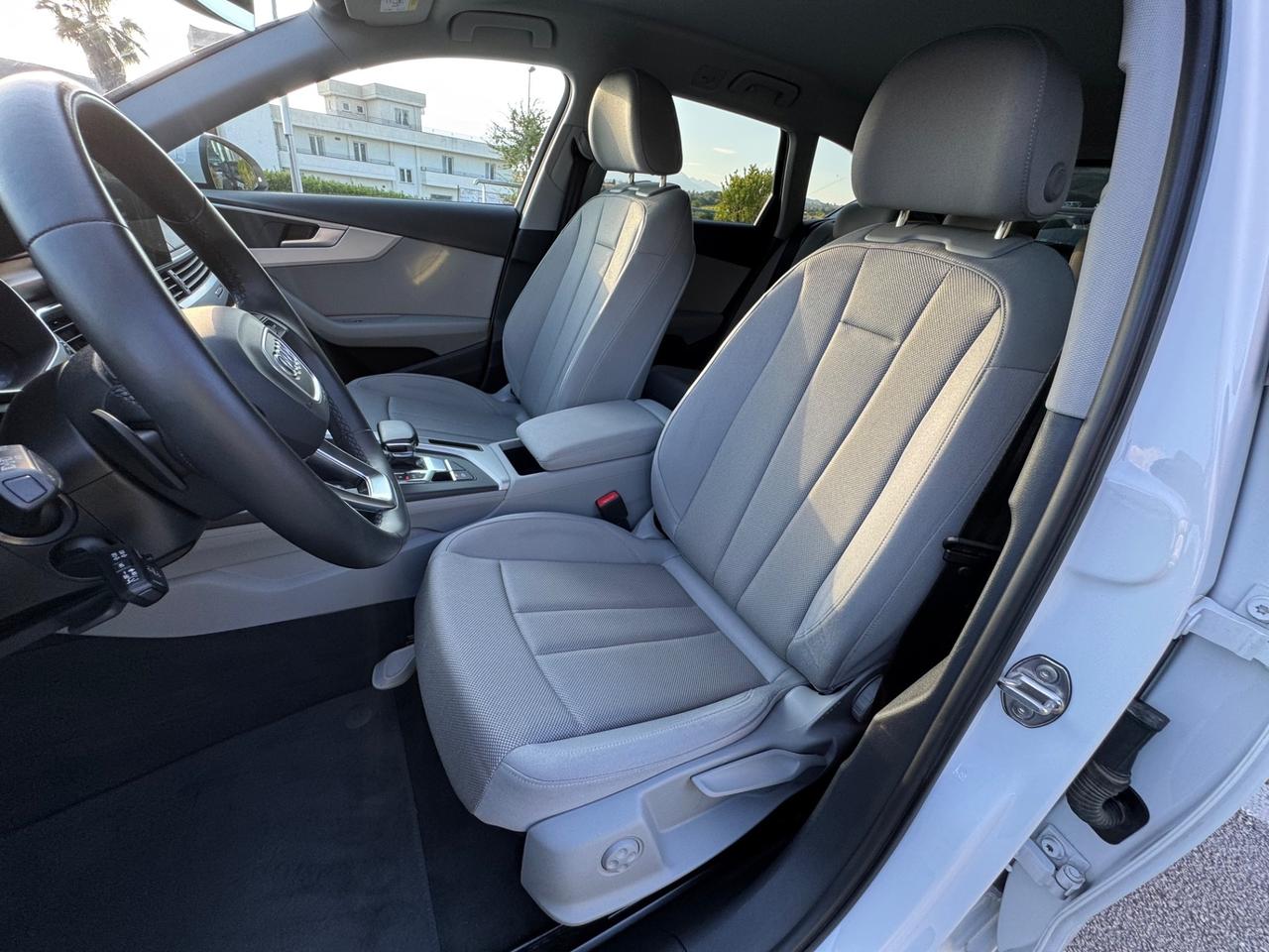 Audi A4 allroad A4 allroad 40 TDI 204 CV S tronic Identity Contrast