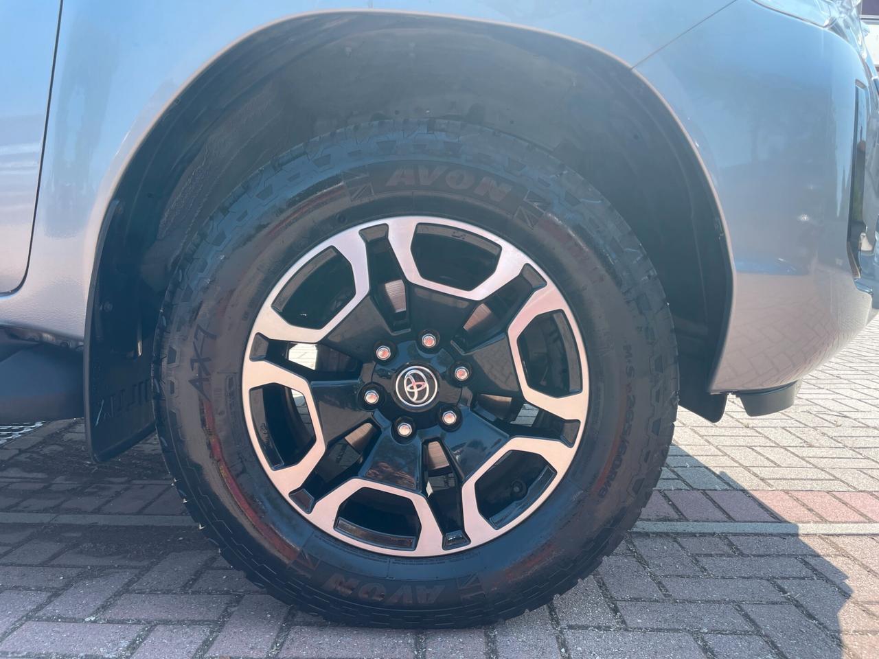 Toyota Hilux 2.4 D-4D A/T 4WD 4 porte Double Cab Executive