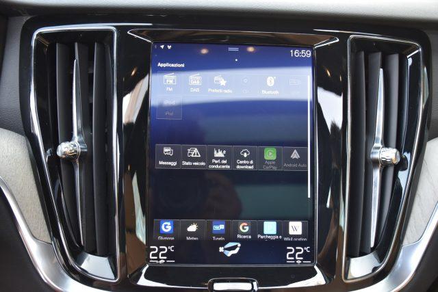 VOLVO V60 D3 Geartronic Inscription *Tettuccio, Navigatore*