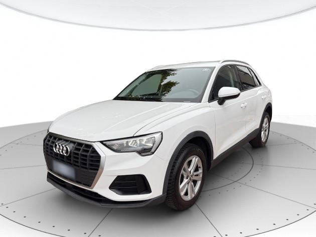 AUDI Q3 35 2.0 tdi Business s-tronic