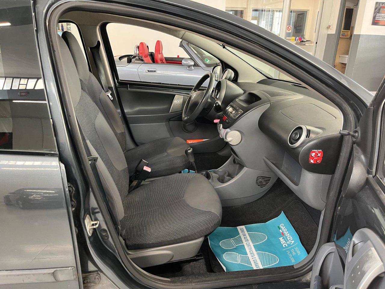 Peugeot 107 5 Porte 107 5p 1.0 12v Sweet Years