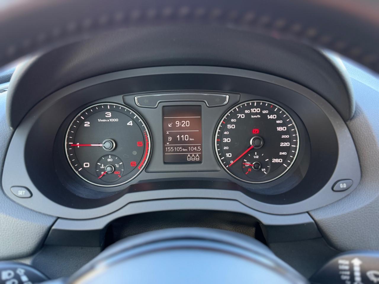 Audi Q3 2.0 TDI 120 CV Business