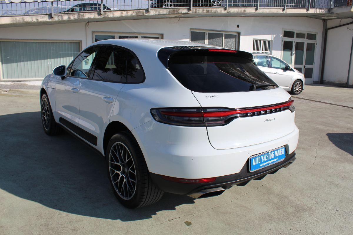 PORSCHE - Macan - 2.0 PDK Full Optionals