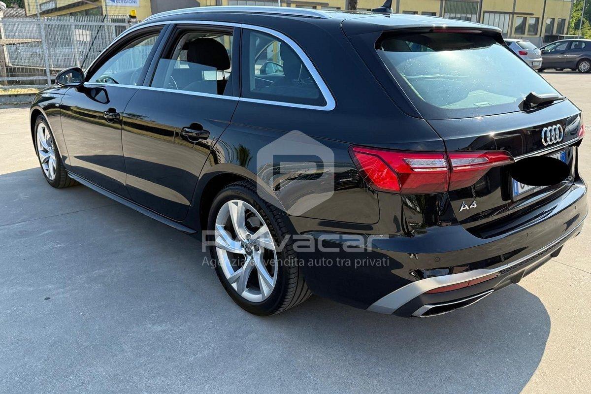 AUDI A4 Avant 30 TDI/136 CV S tronic