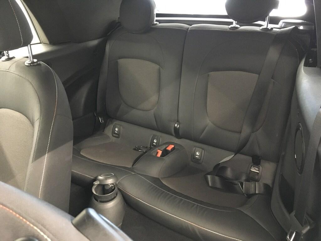 Mini Cooper D Cabrio 1.5 Cooper D Hype Auto