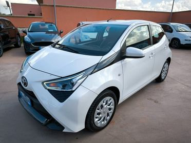 Toyota Aygo 1.0 VVT-i 72 CV 5 porte x-clusiv Connect