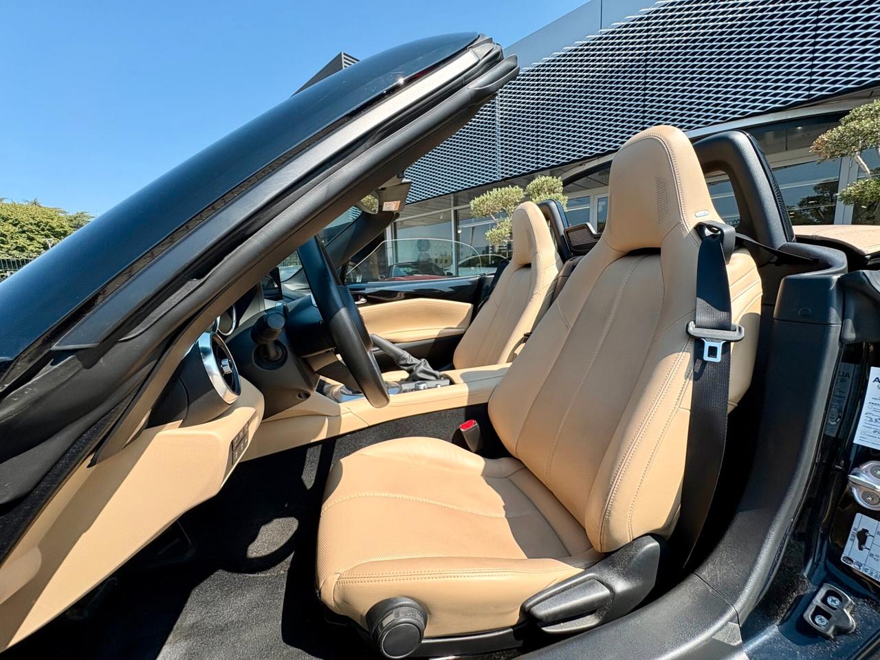 Mazda MX-5 1.5L Skyactiv-G Kazari