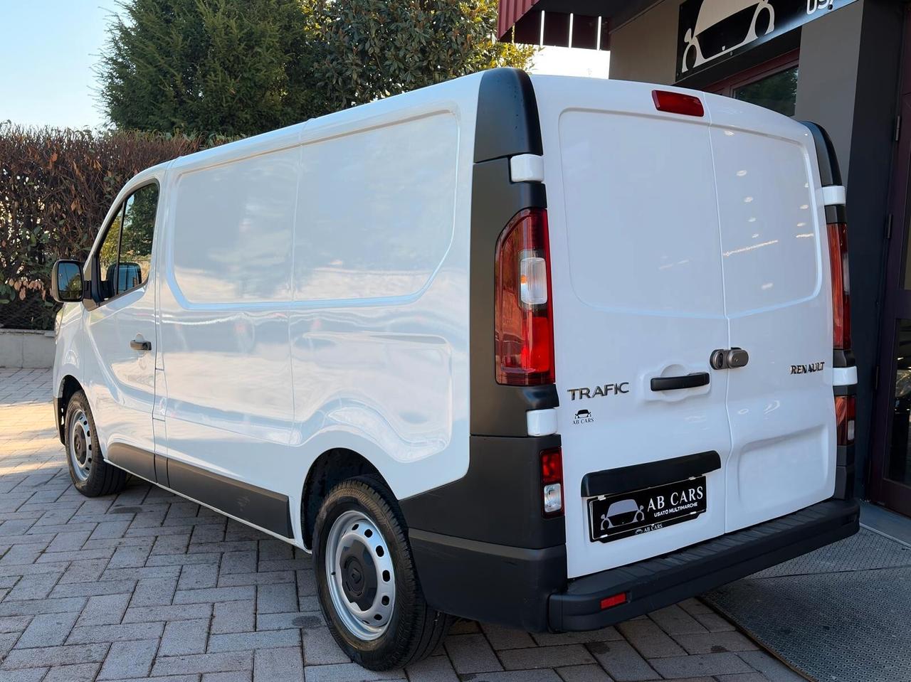 Renault Trafic 2.0 dci 110 CV Start L1 H1 2022 Km 76 000 EURO 6D