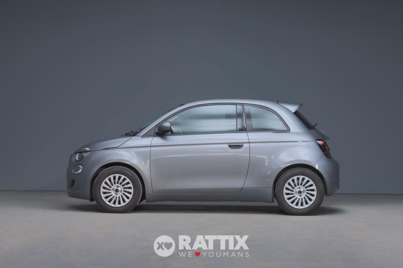 Fiat 500e motore elettrico 42 kWh La Prima