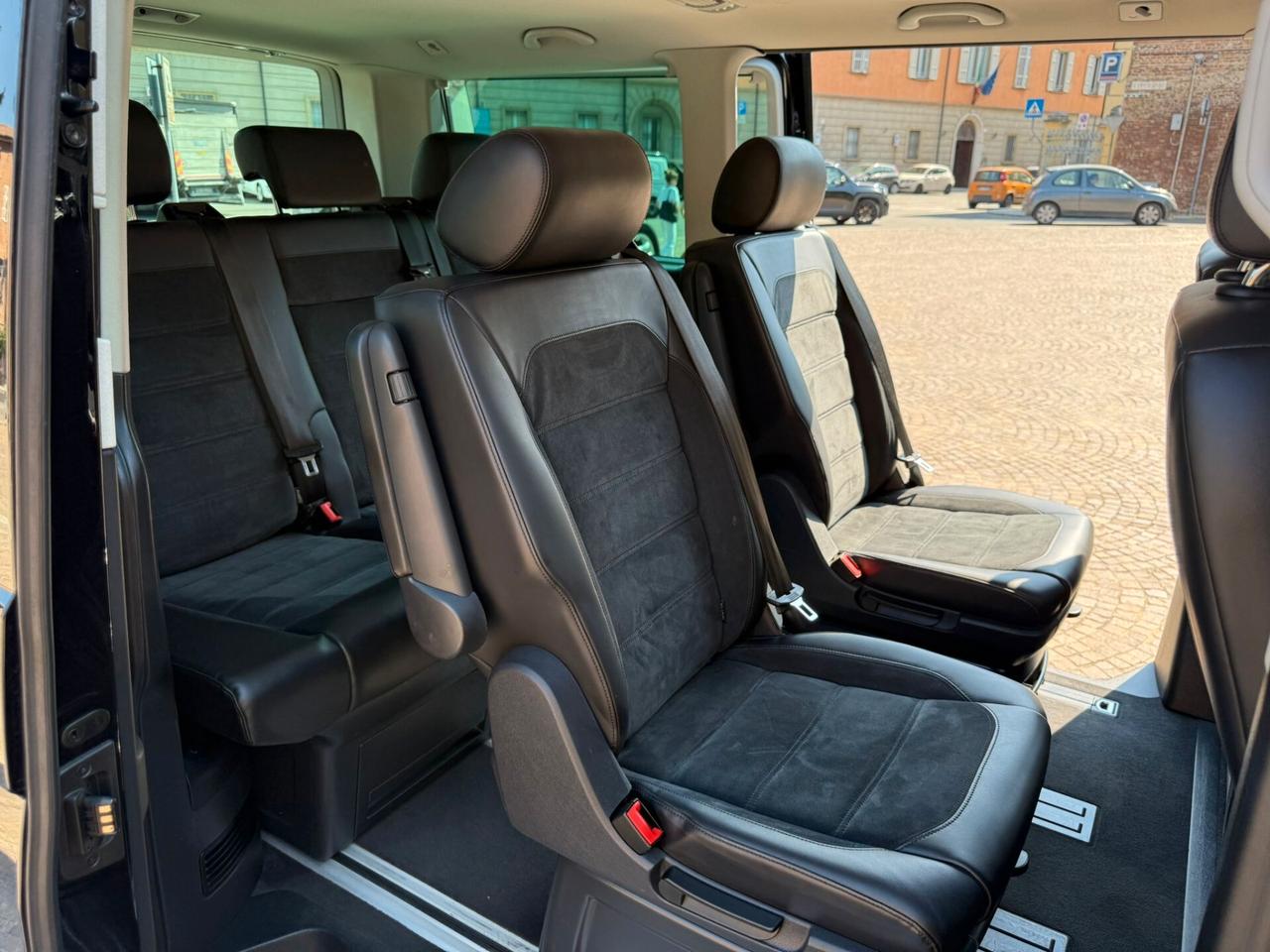Volkswagen T6 Multivan 2.0 TDI 205CV HIGHLINE