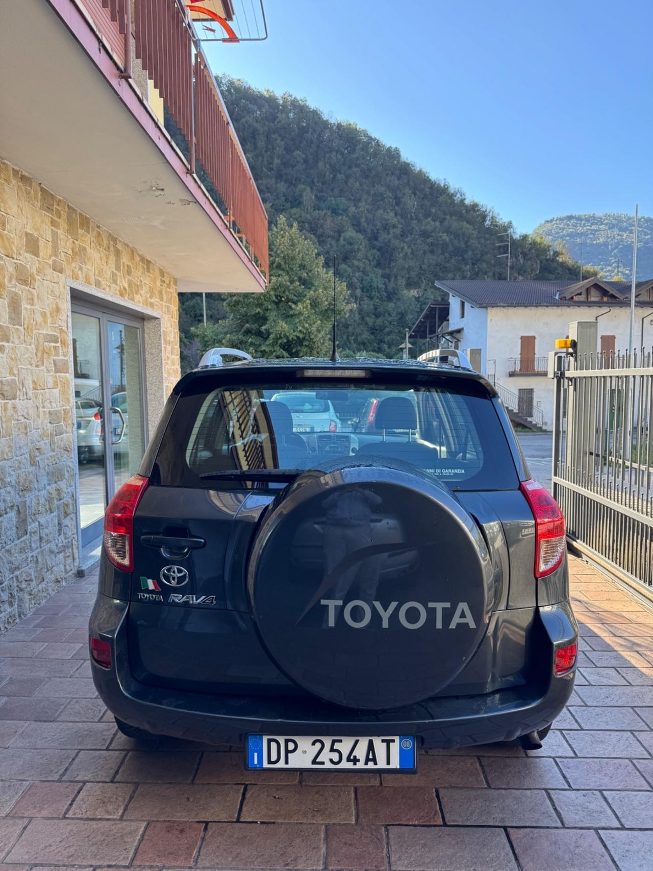 Toyota RAV 4 RAV4 2.2 D-4D 136 CV Sol