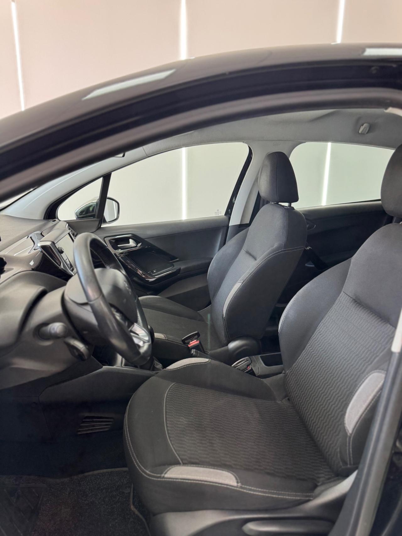 Peugeot 208 75cv 5 porte Active