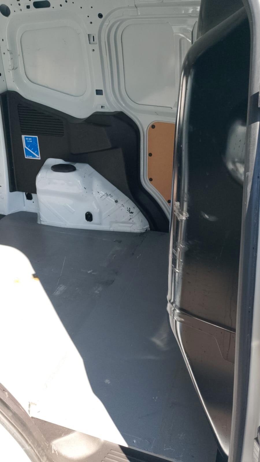 Ford Transit Courier 1.5 TDCi 75CV Van Entry