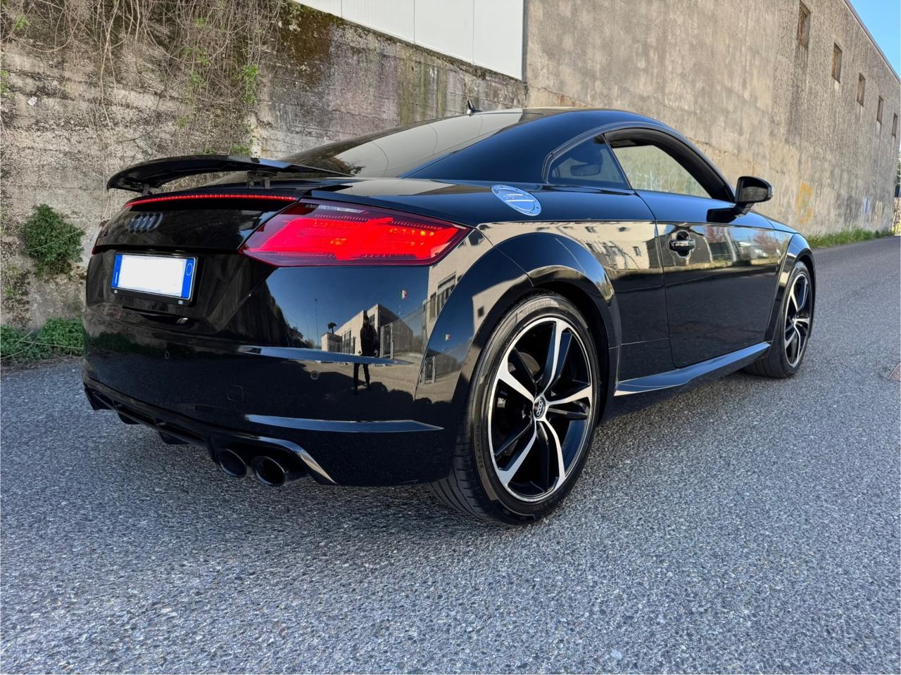 Audi TTS S tronic Quattro