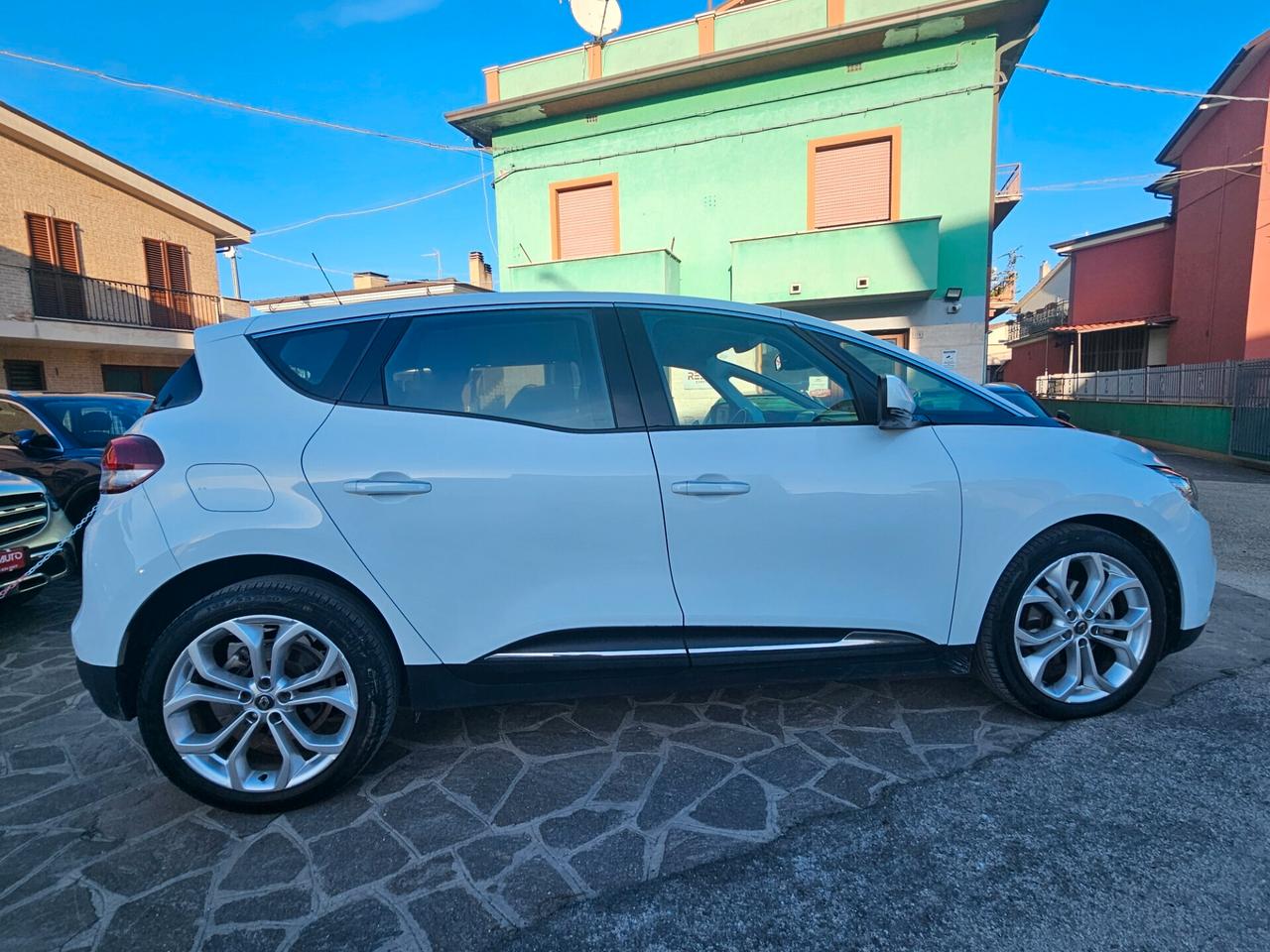 Renault Scenic Scénic Blue dCi 1.7 150 CV Initiale Paris