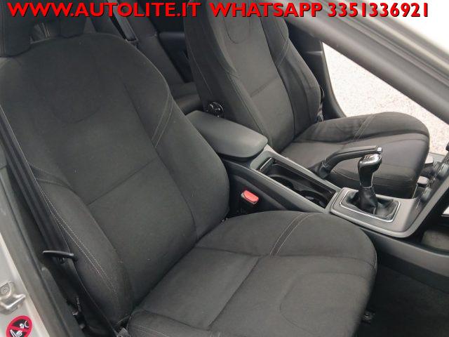 VOLVO V40 Cross Country D2 1.6 Kinetic