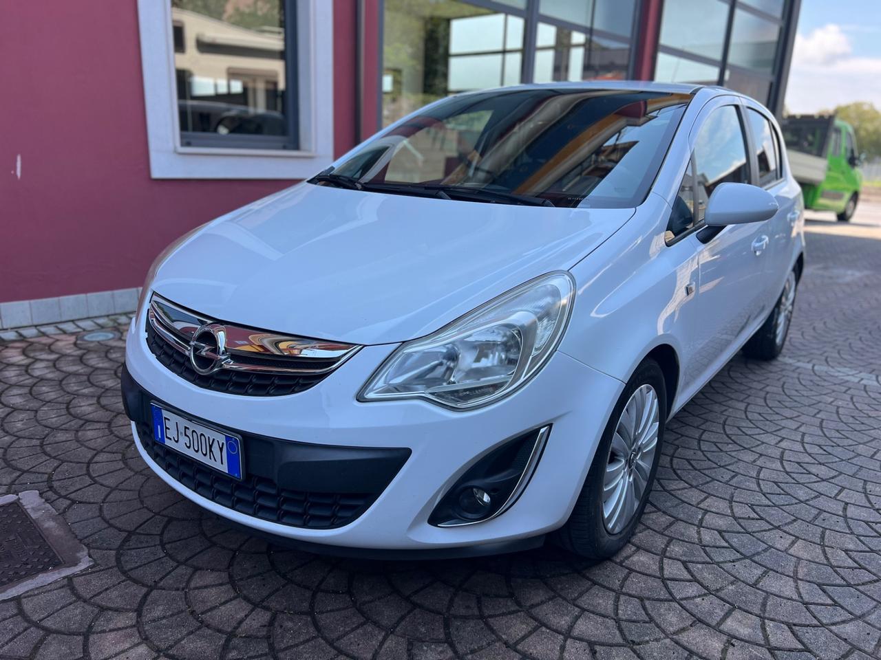 Opel Corsa 1.2 5porte GPL - Garanzia 12 mesi
