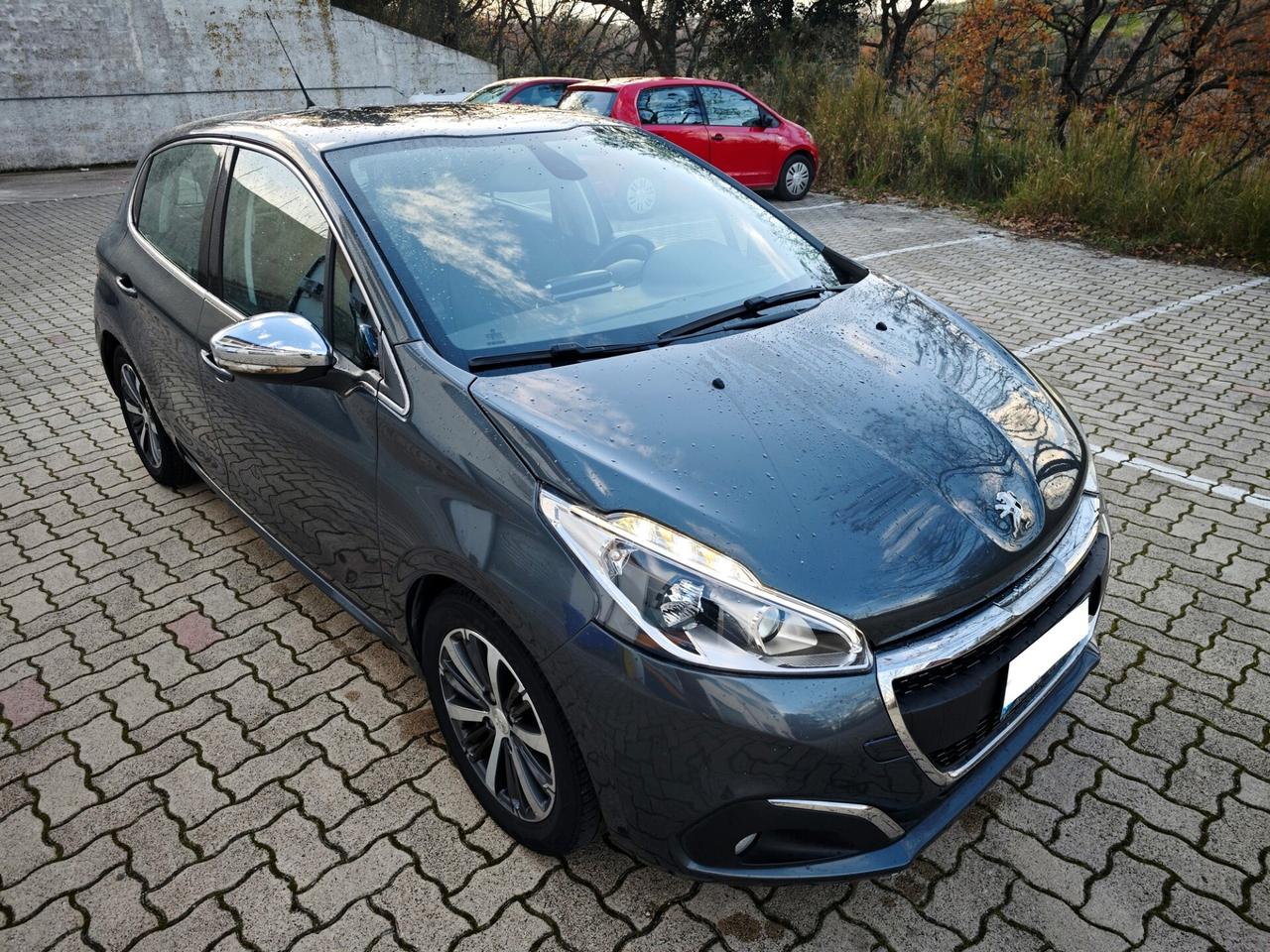 Peugeot 208 1.6 HDi 75CV