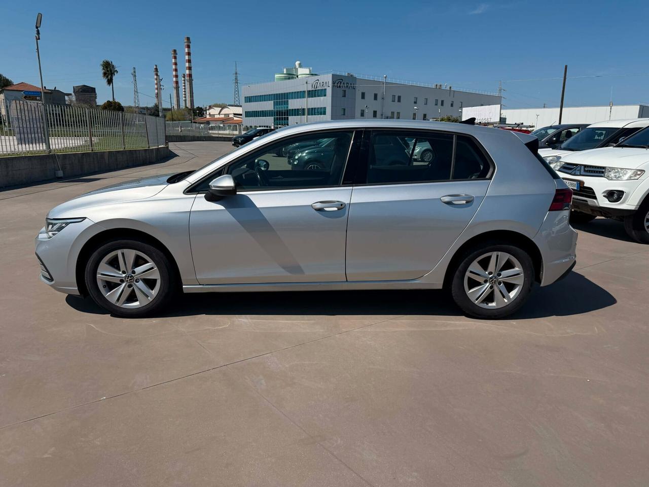 Volkswagen Golf 2.0 TDI 150 CV DSG SCR Life IVA ESPOSTA