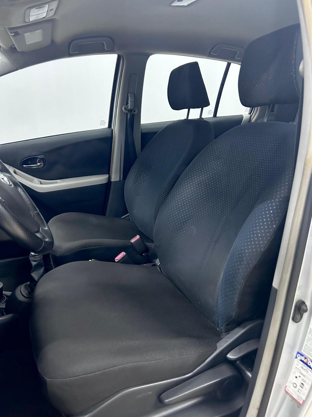 Toyota Yaris 1.4 D-4D DPF 5 porte Sol