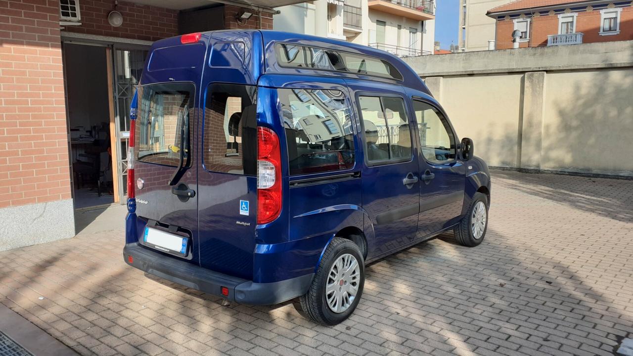 Doblò trasporto disabili pedana elettrica