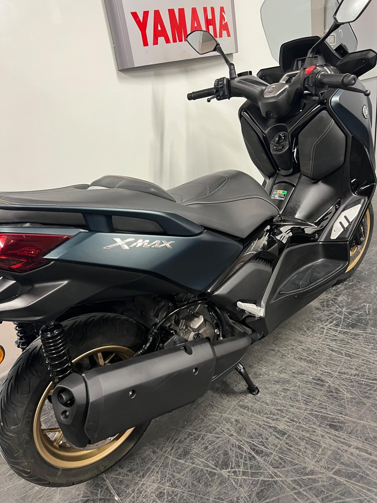 Yamaha X-Max 300 Tech max