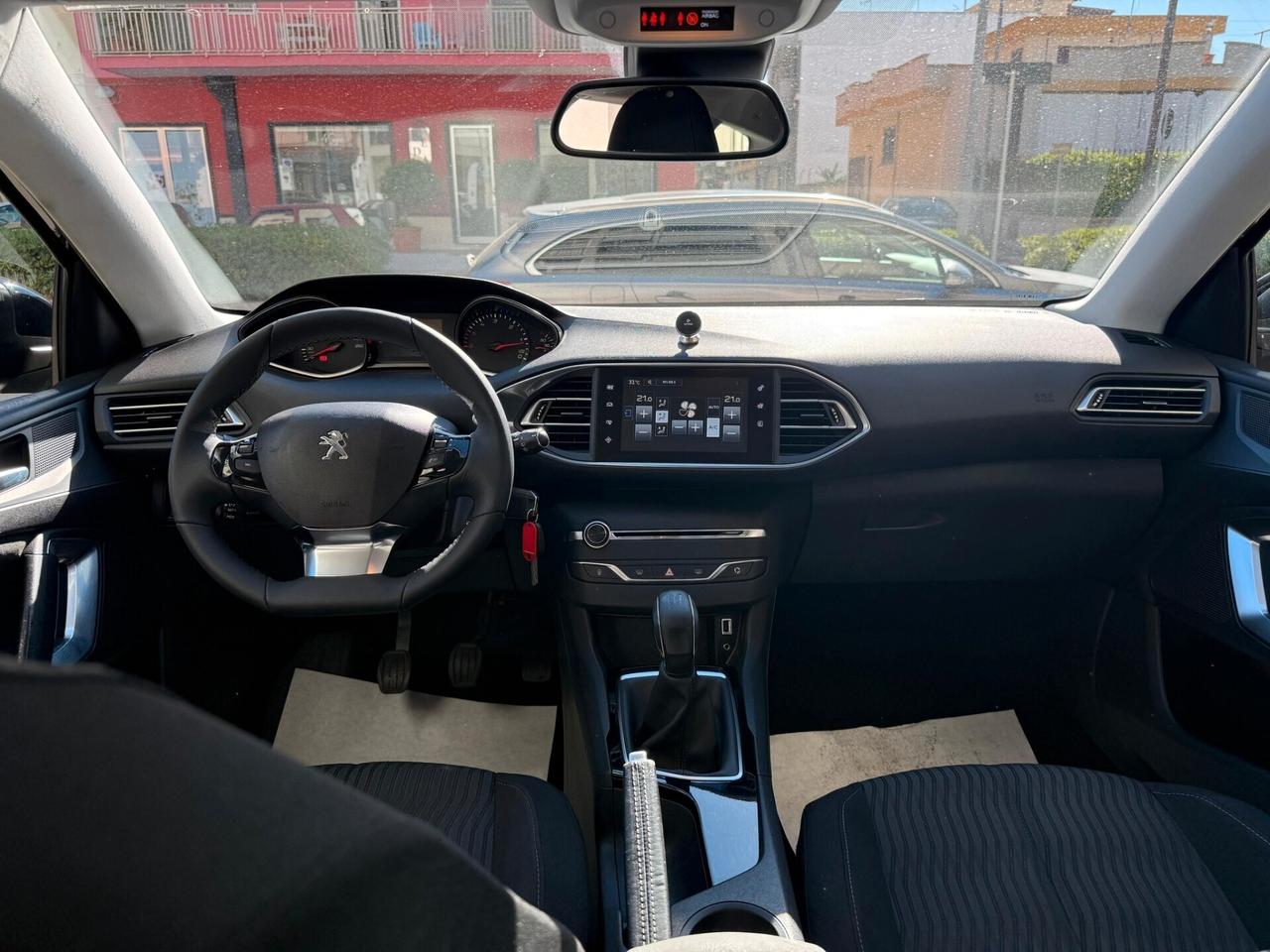 Peugeot 308 BlueHDi 150 S&S SW Allure