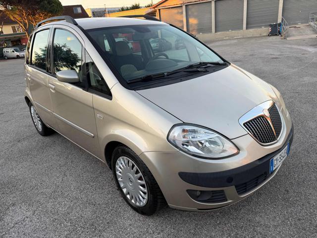 LANCIA Ypsilon 1.3 MJT 75 CV Platino senza nessun lavoro da fare