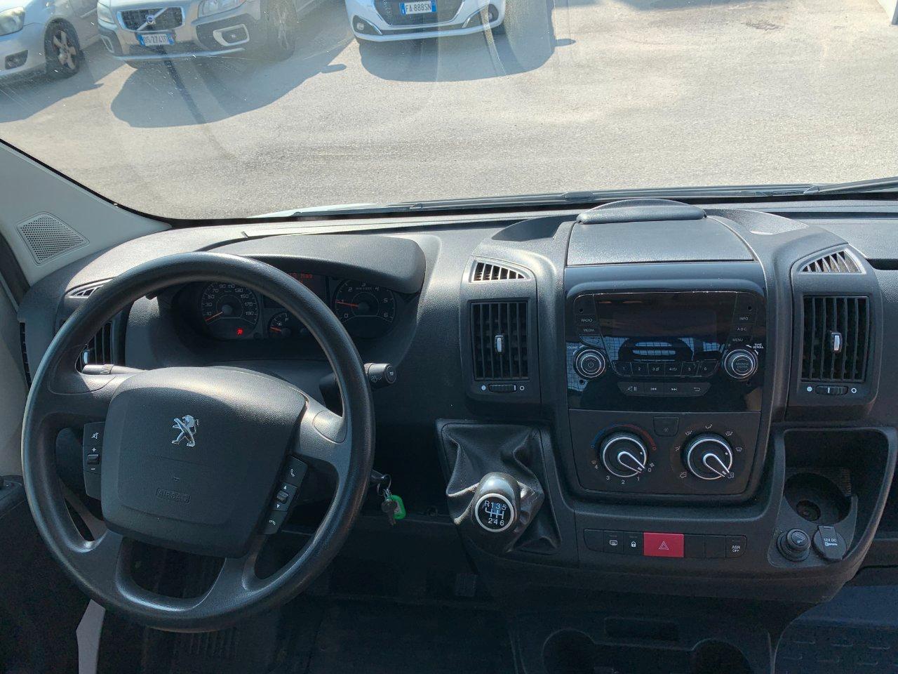 PEUGEOT Boxer Ribaltabile Trilaterale Cassone Fisso