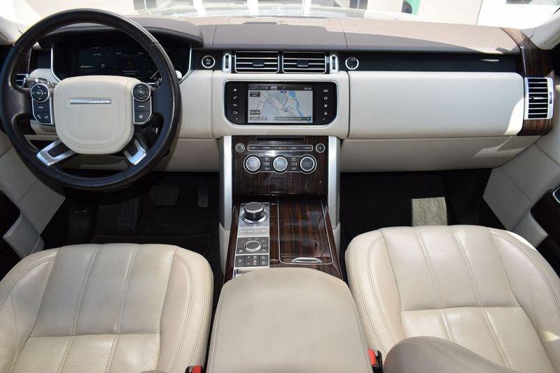 Land Rover Range Rover 4.4 SDV8 Vogue