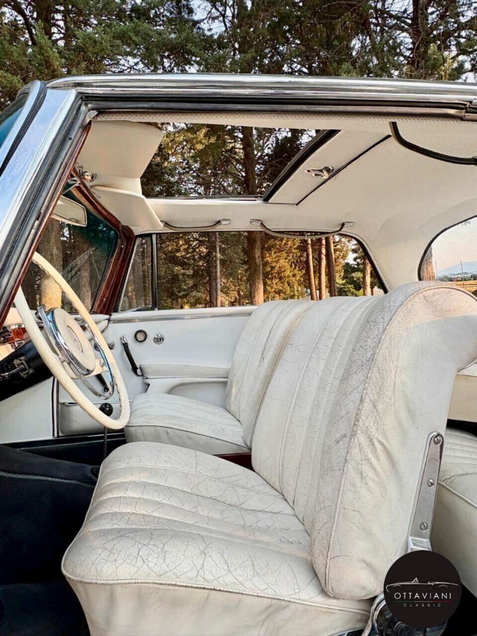 Mercedes W 111 220 se Coupé