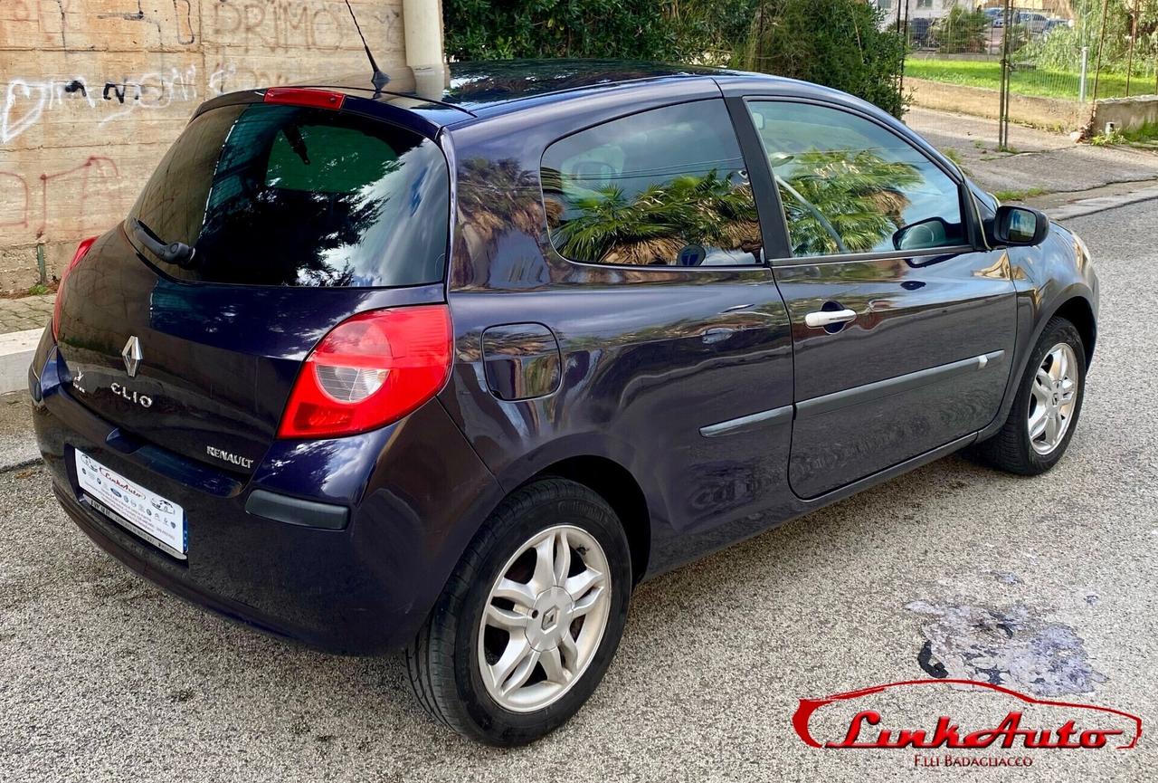 Renault Clio 1.2 16V 75cv 3 porte Confort