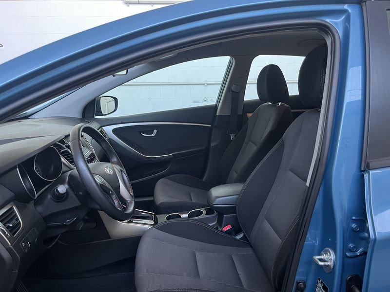 Hyundai i30 i30 5p 1.6 crdi Comfort 110cv auto