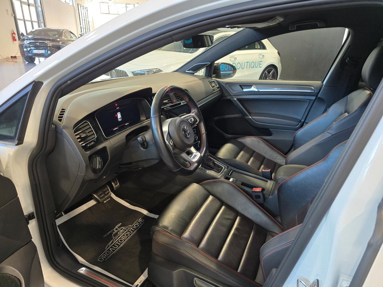 Volkswagen Golf GTI 2.0 TSI TCR DSG