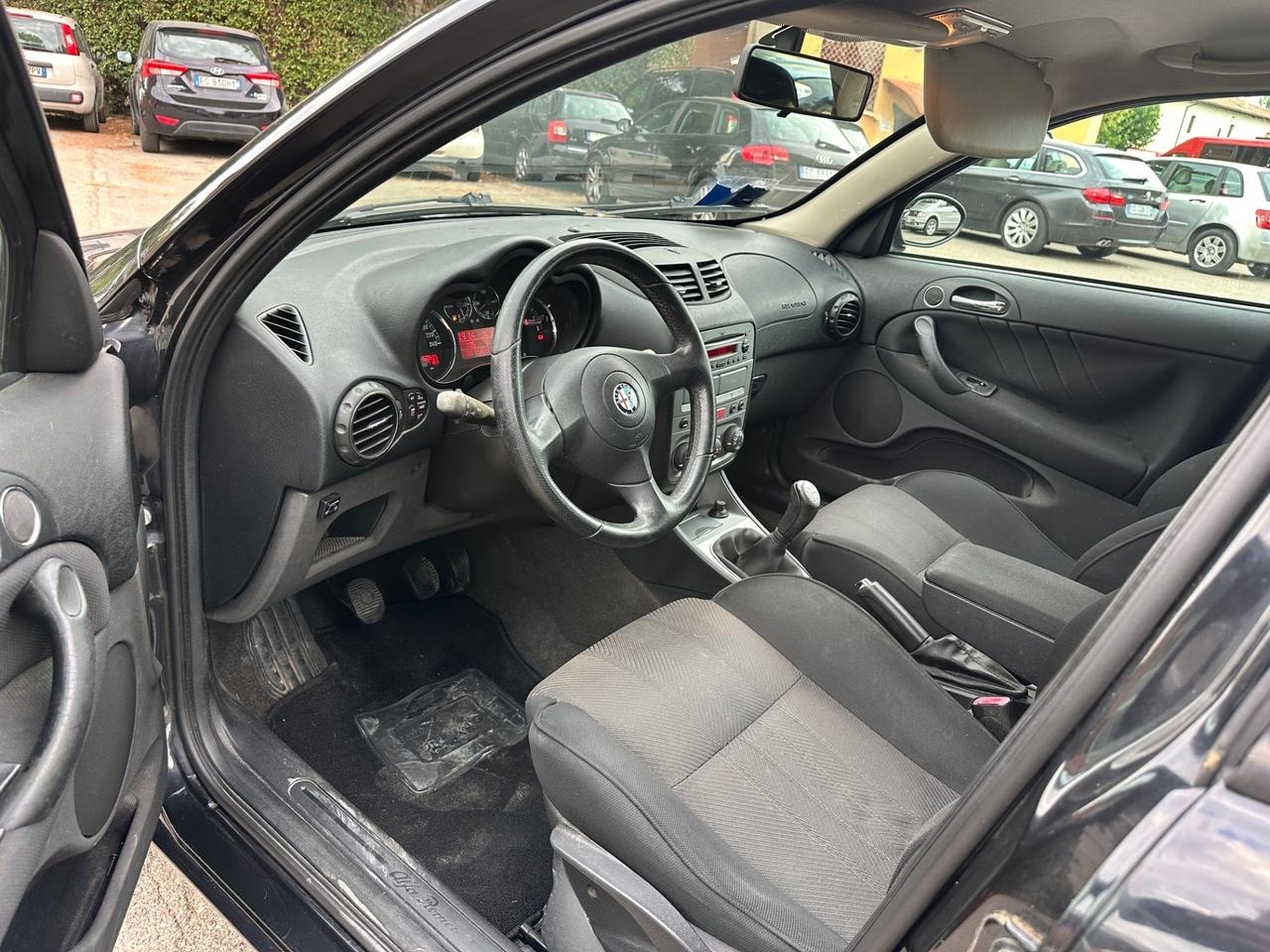Alfa Romeo 147 1.6 16V TS 5 porte Distinctive Gpl