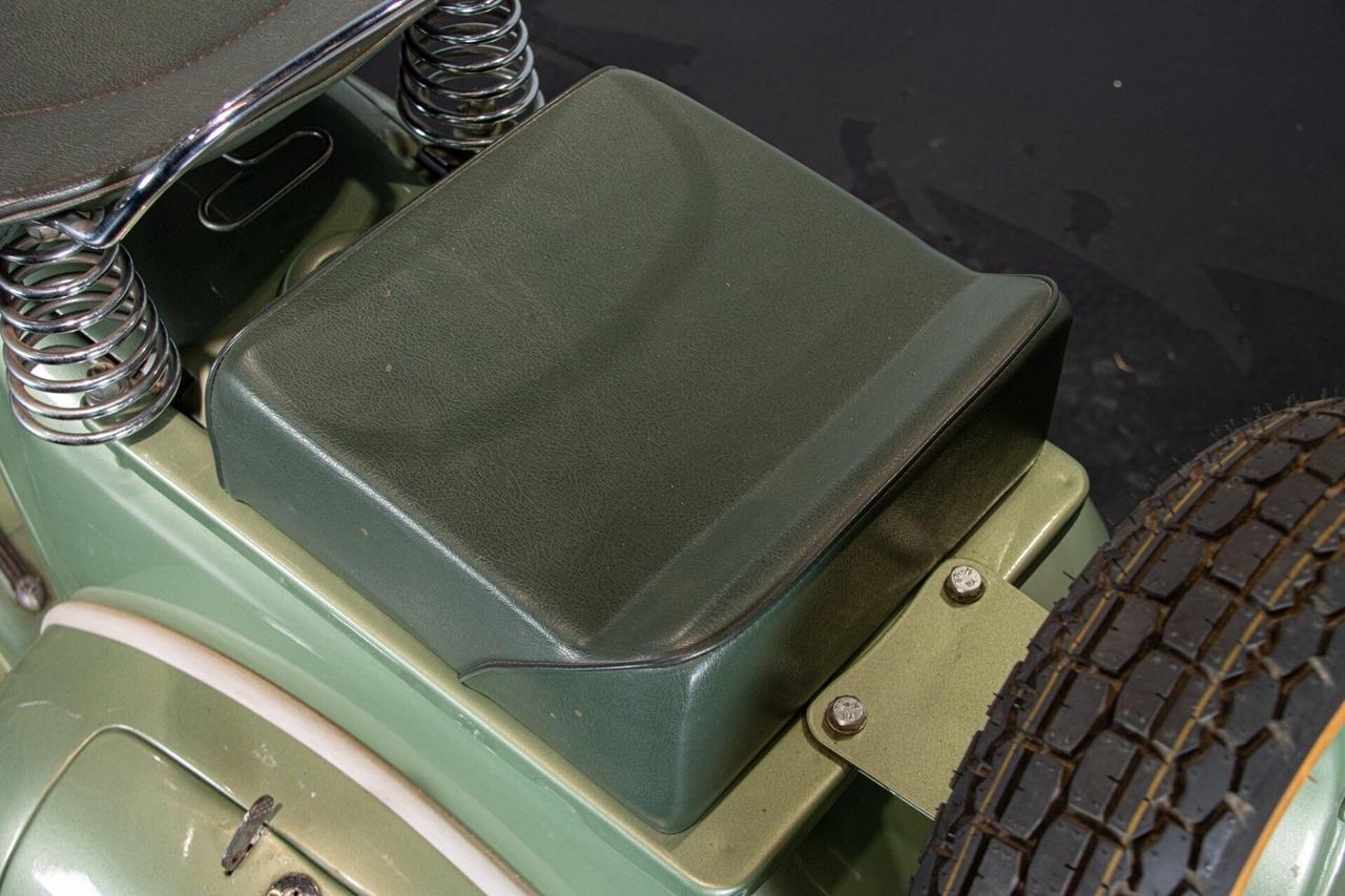 Piaggio Vespa 125 Vacanze Romane