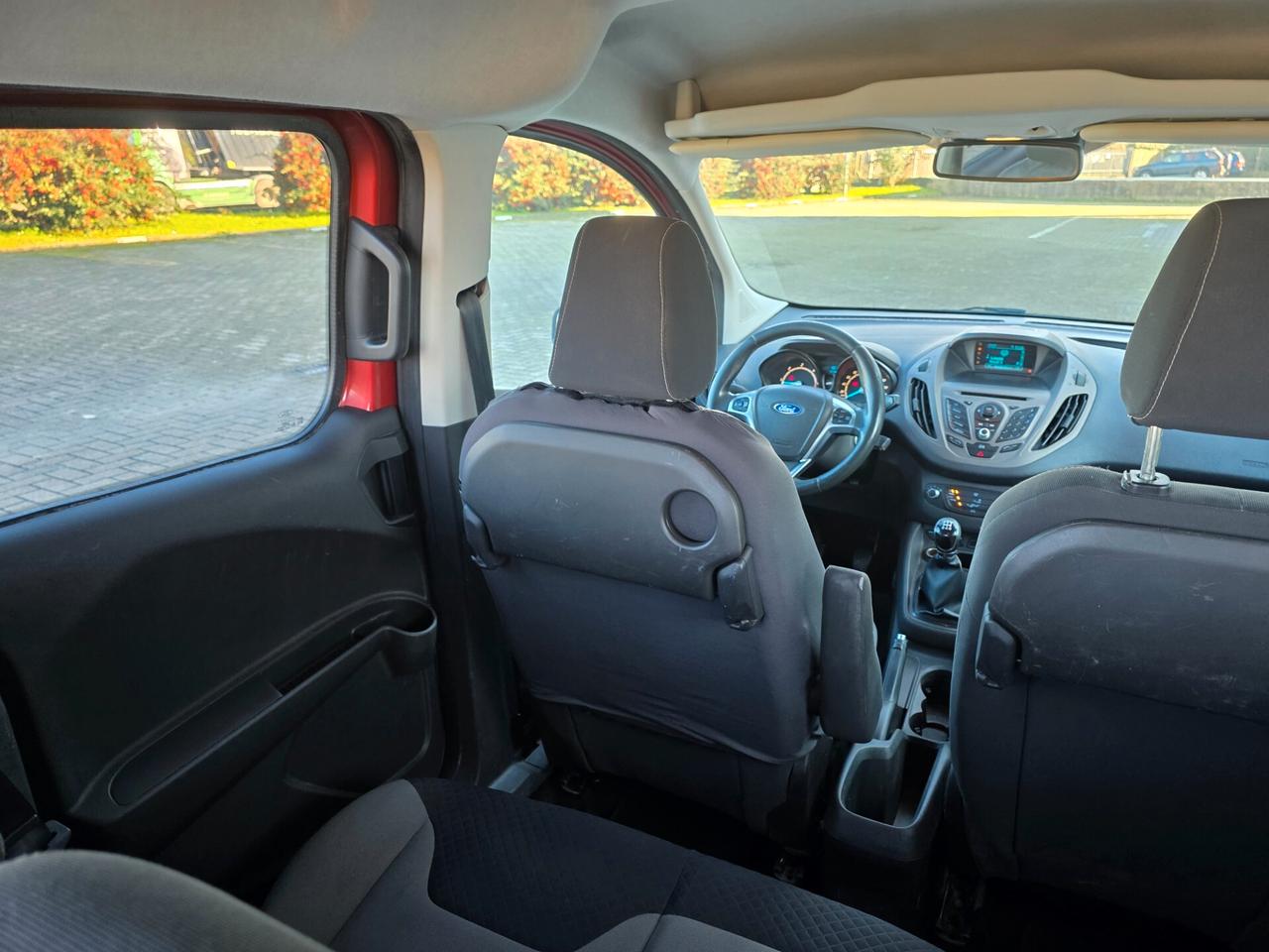 Ford Tourneo Courier 1.6 TDCI 95 CV Plus