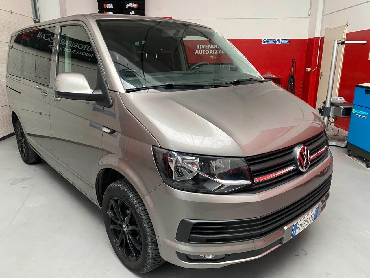 Volkswagen Transporter 2.0 TDI PC Kombi T6